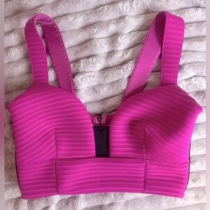 💞 Express Hot Pink Ribbed Crop Top – Size Small